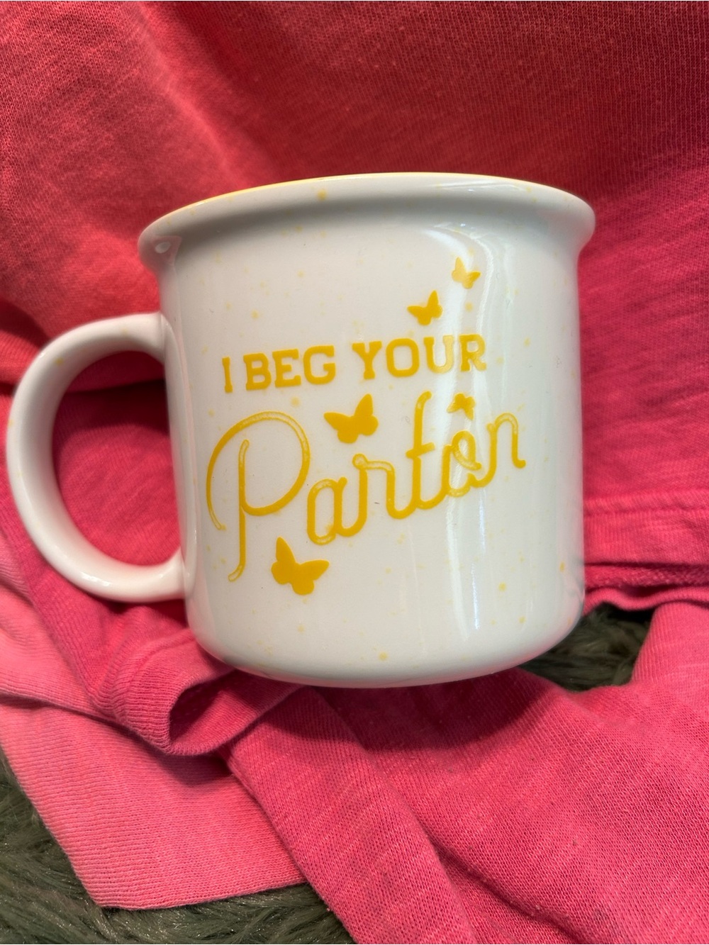 I Beg Your Parton Yellow Accent Ceramic Mug - White